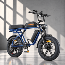 ENGWE M1 el-fatbike i blå med 20 x 4,0 tommer dæk og motorcykel-inspireret design